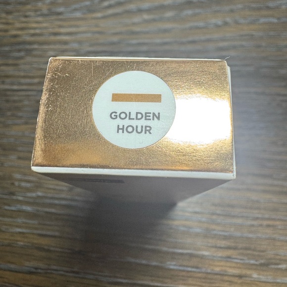 Iconic London Sheer Bronzers - Picture 9 of 11